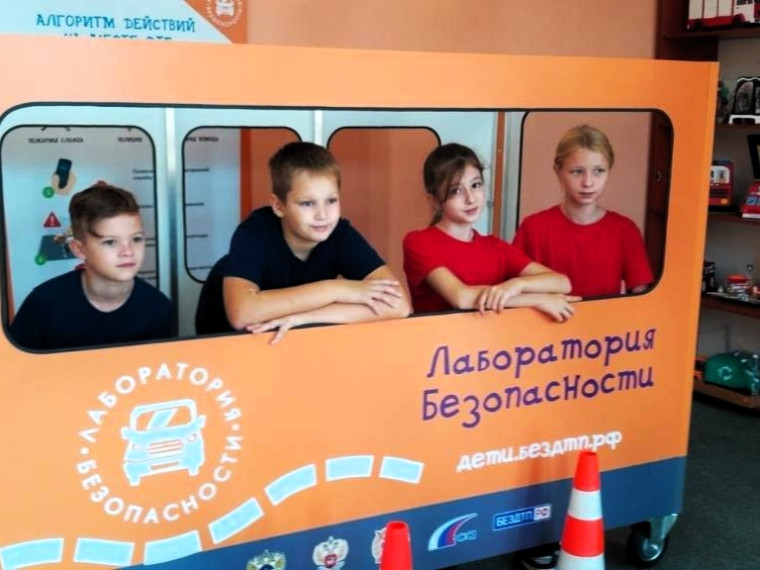 Городской конкурс "БЕЗОПАСНОЕ КОЛЕСО".